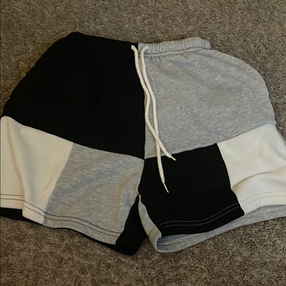 SHEIN Black and Gray Athletic Shorts with Geometric Design